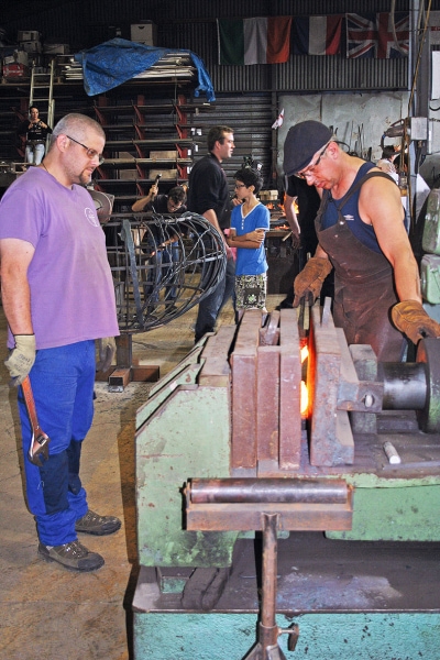 Using the horizontal press