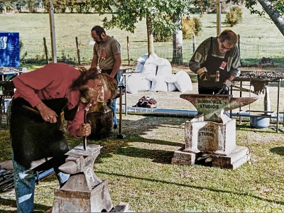 The blacksmiths needle - Forging motifs